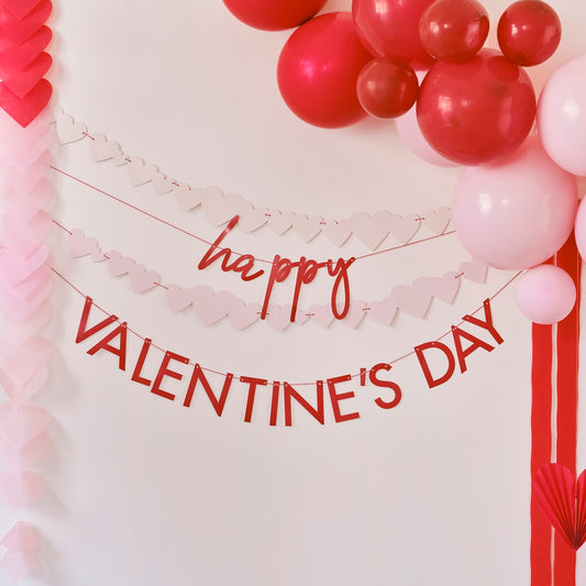 Be Mine Red & Pink Happy Valentines Bunting FSC
