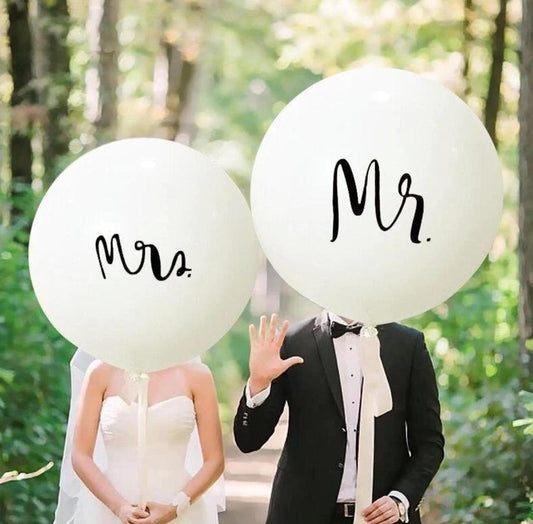Mr & Mrs 60cm Latex Balloons