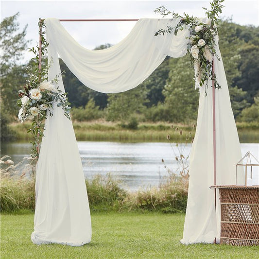 A Touch of Pampas Draping Ivory