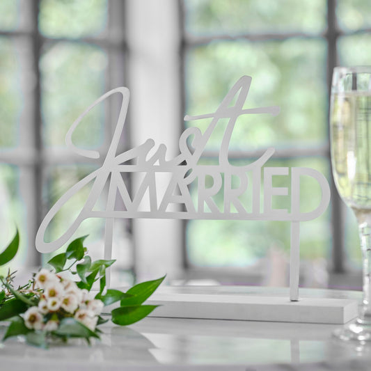 Contemporary Wedding Just Married Wedding Table Sign